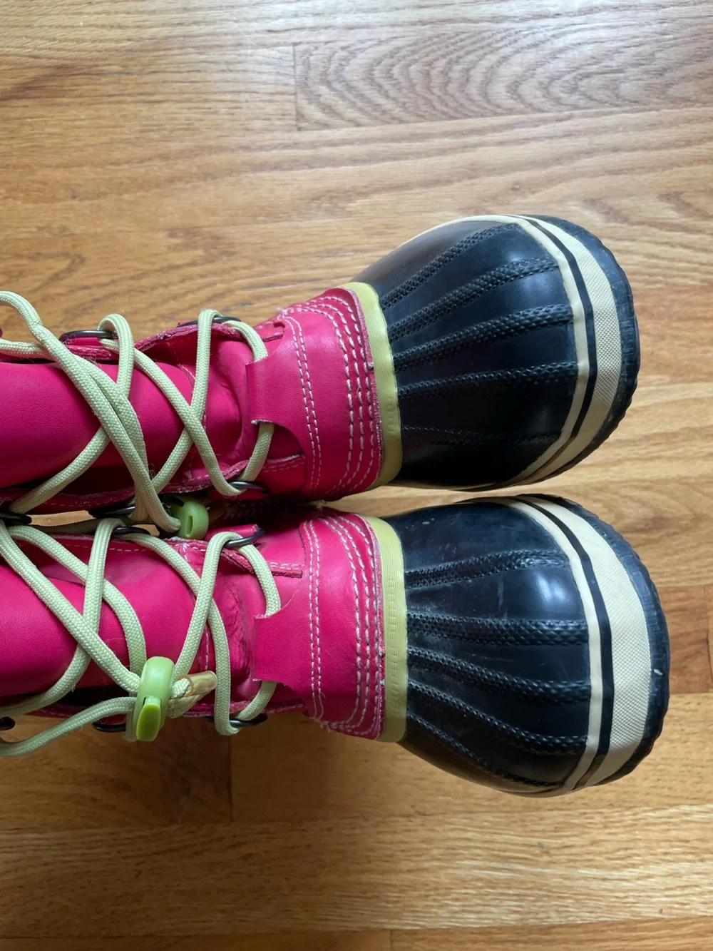 Sorel good used